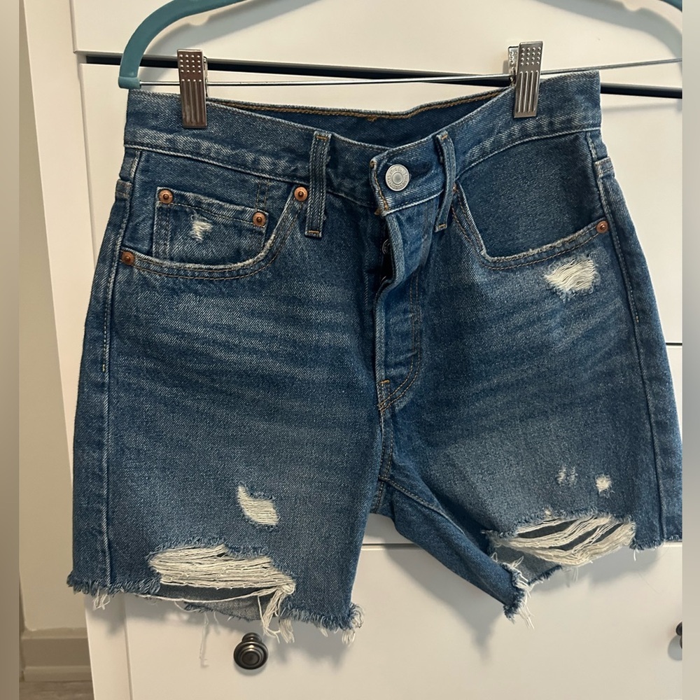 Levi’s 501 Denim Shorts​